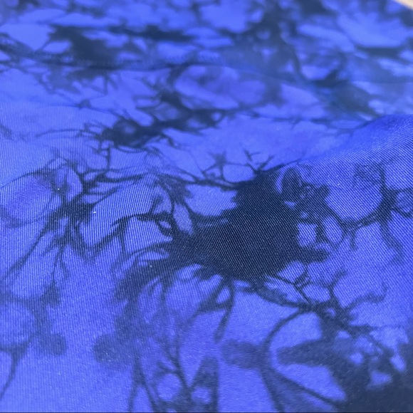 Lululemon - Wunder Under Pant Hi-Rise - Shibori Blue/Purple - Picture 5 of 9